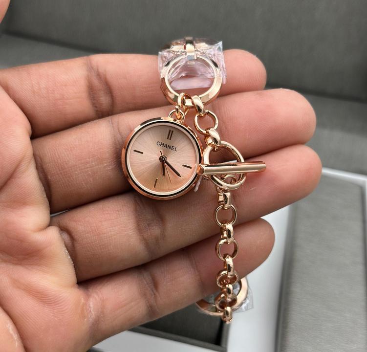 Chanel Round Rosegold