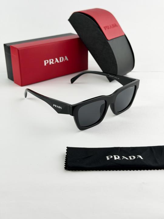 Prada Full Black