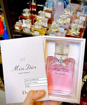 MISS DIO_R ROSE ESSENCE