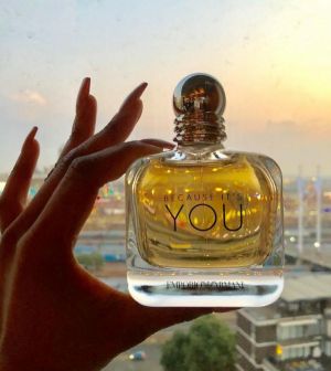 Selected Variant Image