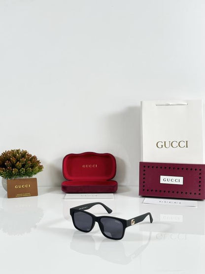 Gucci black
