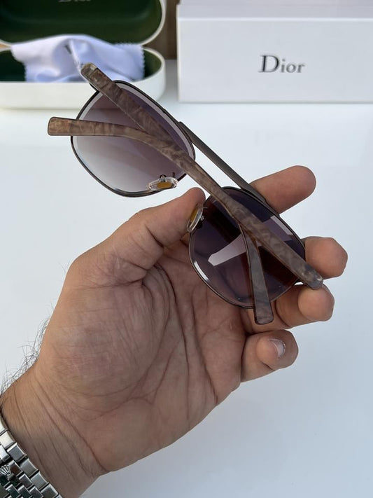 Dior brown