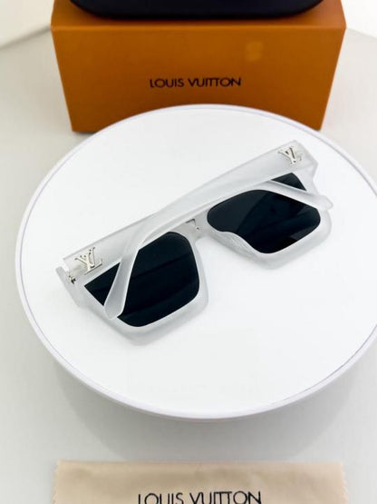 Louis Vuitton ice black
