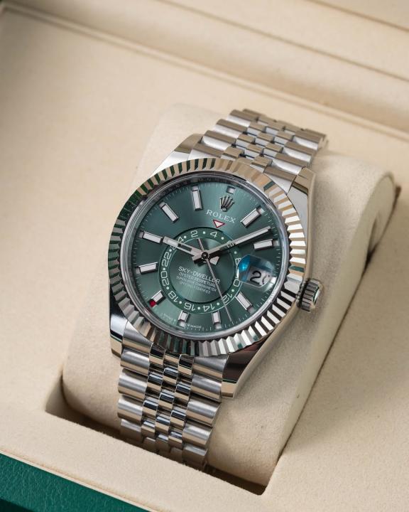 Rolex sky dweller silver green