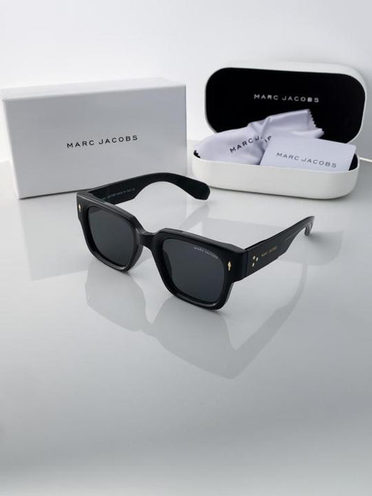 Marc Jacobs full black