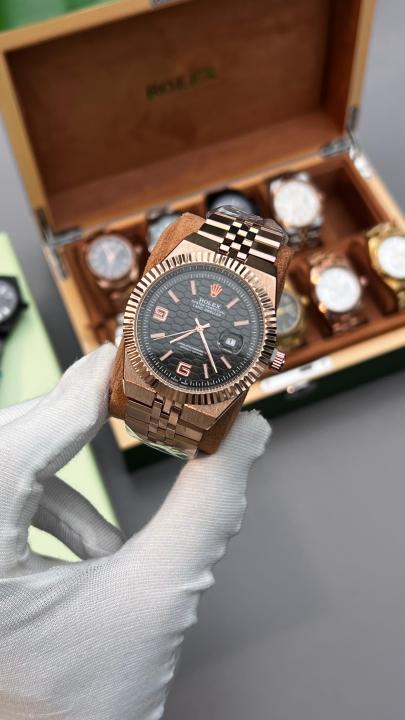 Rolex Land dweller Rose gold with black dial