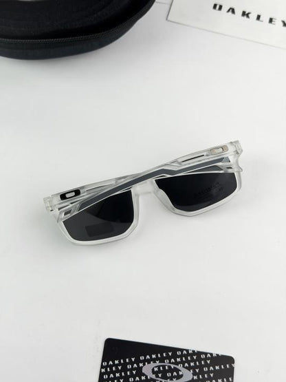 Oakley ice black